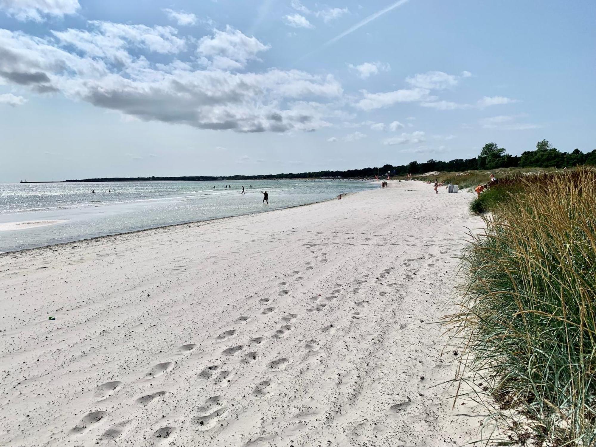 Strandnaera, Pergola, P-Plats I Hoellviken Eksteriør bilde